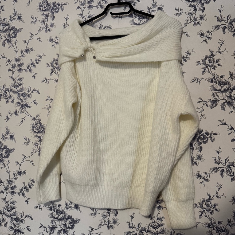 Elegant Of The Shoulder Cream Sweater